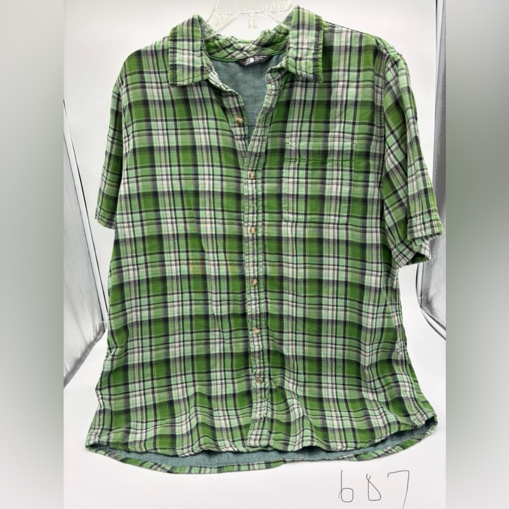 The northface men’s short sleeve men’s shirt sz large
